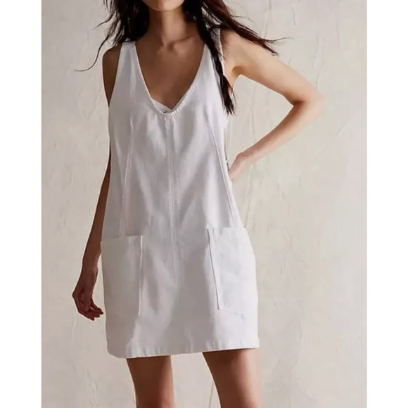 FREE PEOPLE WE THE FREE WHITE HIGH ROLLER DENIM OVERALL SKIRTALL MINI DRESS SZ M - Picture 7 of 10